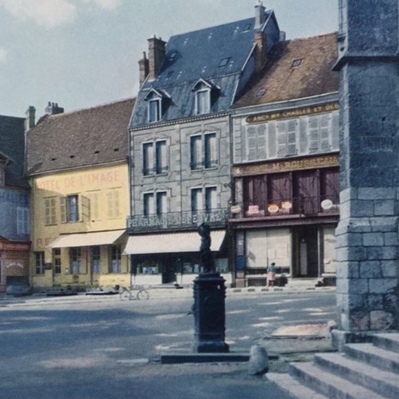! 1 Page/2 Sides from VTG 1951 Photo Book, Model in Green, French Village Scene - Picture 4 of 4